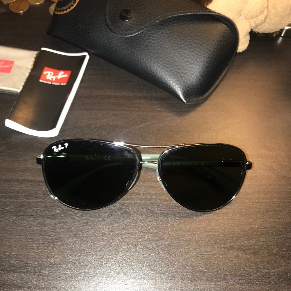 Authentic, brand new, polarized ray ban aviator